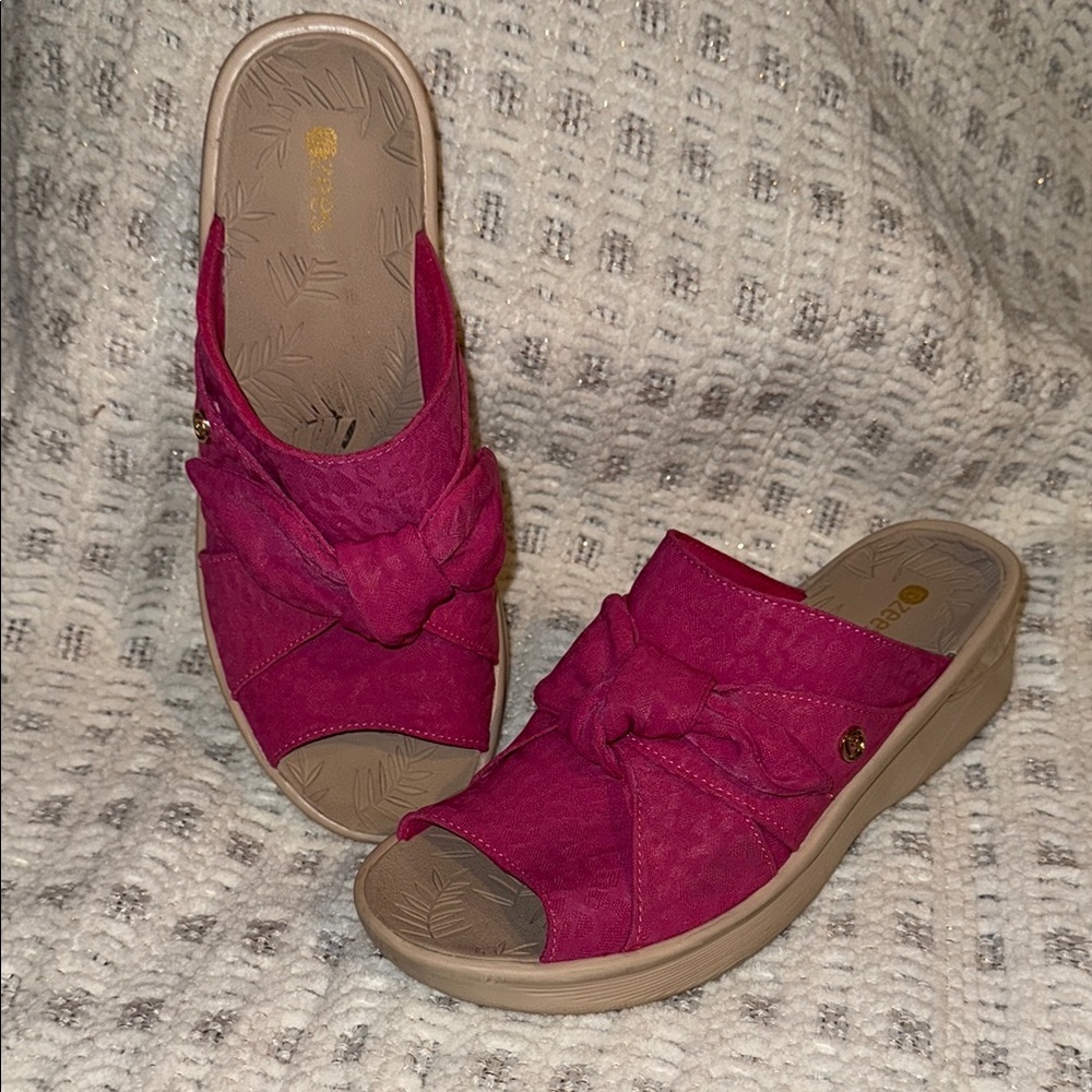 Women's Pink Slide Sandals